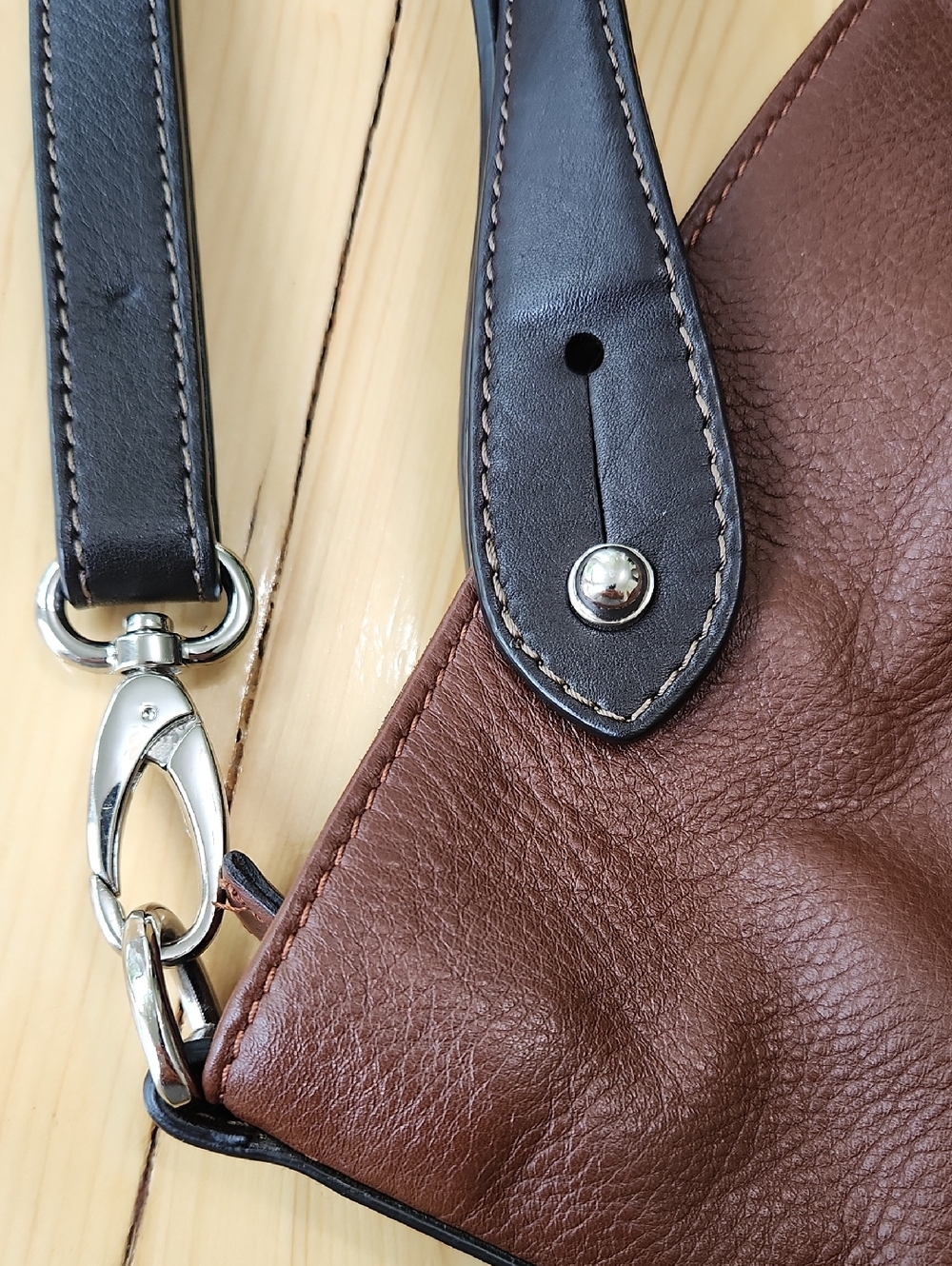 Gianni Conti Soft Italian Leather Crossbody Bag Hobo Satchel - Picture 7 of 17